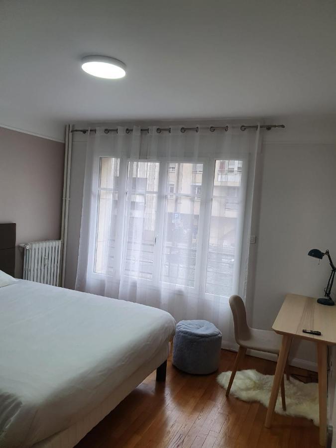 Bel Appartement 2 Pieces, Sortie De Metro Ligne 8 Charenton-le-Pont Exterior photo